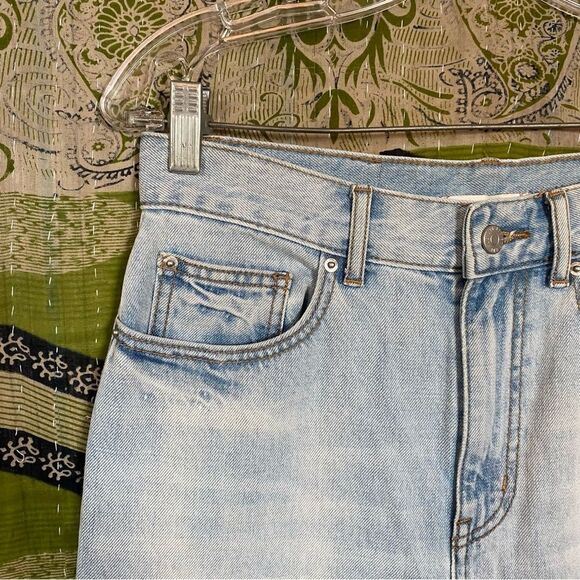 Urban Outfitters BDG High-Waisted Isabel Design Cowboy Jeans Size 28 - Picture 5 of 16